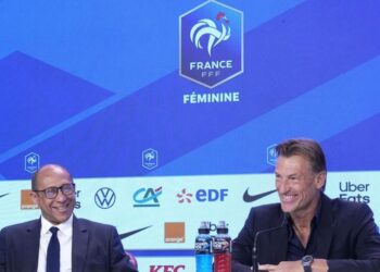 France coach ready to focus on World Cup after player revolt