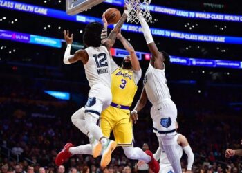 LeBron leads Lakers past Grizz 117-111