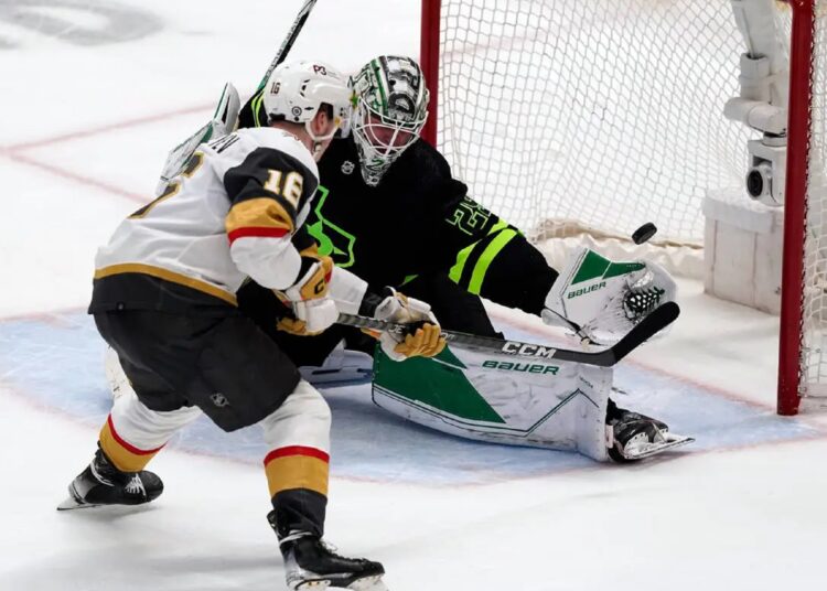 Stars edge Golden Knights 2-1 1 - Egyptian Gazette Dallas Stars goaltender Jake Oettinger (R) blocks a shot against Vegas Golden Knights Phil Kessel during an NHL hockey game in Dallas.