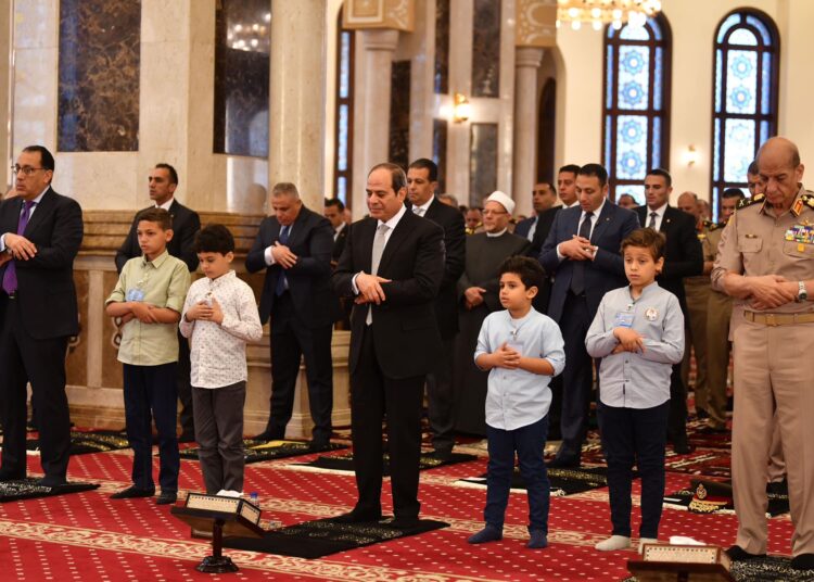 Sisi performs Eid Al-Fitr prayers at Mosheer Tantawy Mosque 1 - Egyptian Gazette