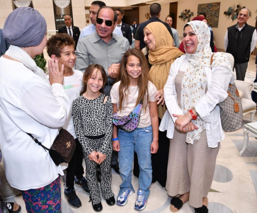 Sisi takes tour of El Galala City 3 - Egyptian Gazette
