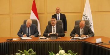 Transport min. witnesses inking of deal to establish Garboub dry bulk terminal, logistics, industrial zone