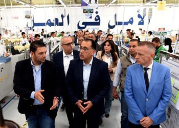 PM tours number of factories in 10th of Ramadan city