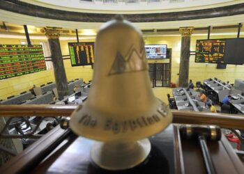 Collective decline in Egypt bourse indexes at start of week trading
