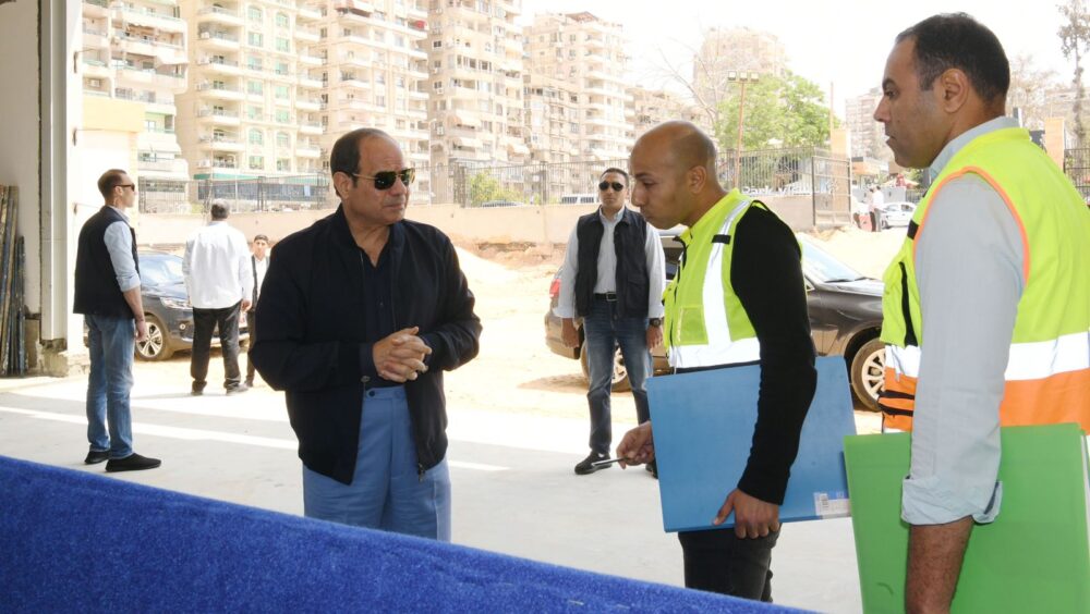 Sisi inspects Cairo's simi-wholesale markets 3 - Egyptian Gazette