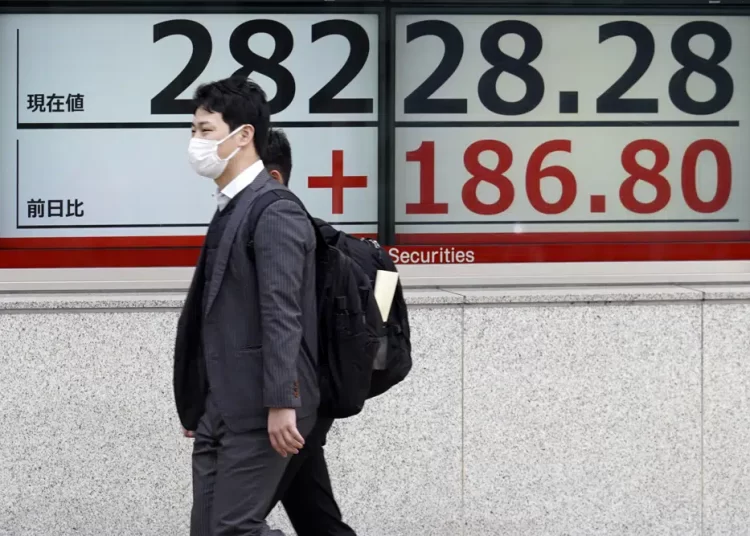 Oil prices soar on producer output cuts; World shares higher 2 - Egyptian Gazette Oil prices soar on producer output cuts; World shares higher 1 - Egyptian Gazette