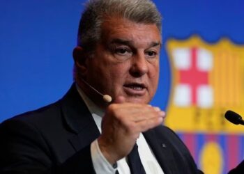 Barcelona president denies any crime in refereeing scandal