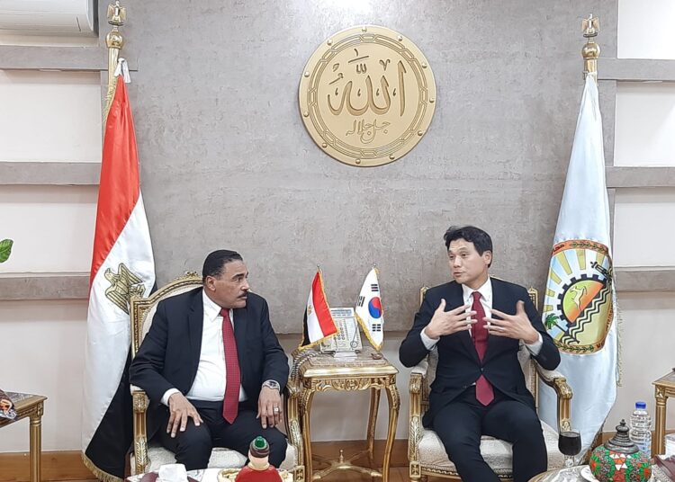 Matrouh soon ready for S. Korean visitors 1 - Egyptian Gazette Marsa Matrouh Governor Khaled Shoaib during his meeting with South Korean Ambassador in Cairo Hong Jin-wook.