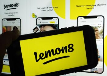 This is Lemon8, TikTok app that imitates Instagram