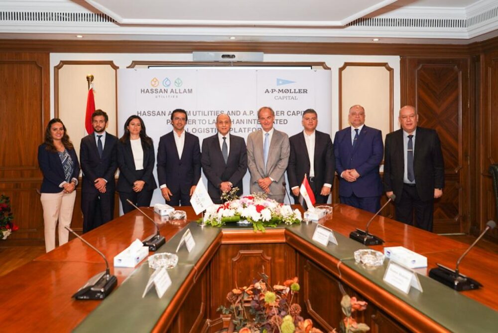 Civil aviation min. witnesses inking of deal between Hassan Allam, Mollar Capital 4 - Egyptian Gazette Civil aviation min. witnesses inking of deal between Hassan Allam, Mollar Capital 3 - Egyptian Gazette