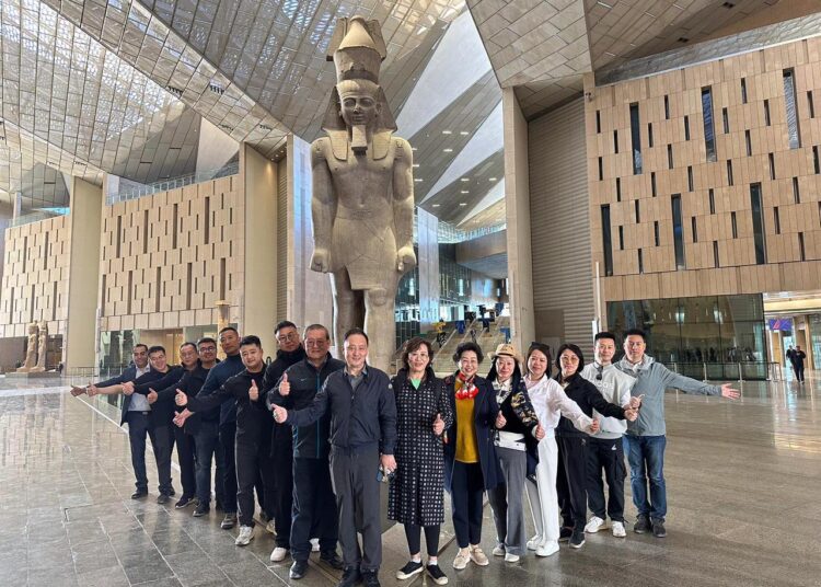 Chinese team visits tourist hotspots 1 - Egyptian Gazette