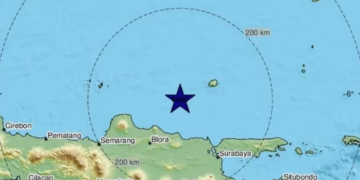 Magnitude 6.6 quake strikes off Indonesia’s Java island