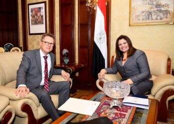 Emigration min. hails cooperation with Germany in rehabilitation of Egyptian labor field