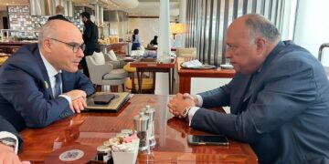FM meets Tunisian official in Jeddah