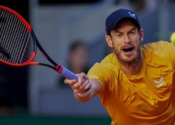 Andy Murray grabs 1st title since 2019