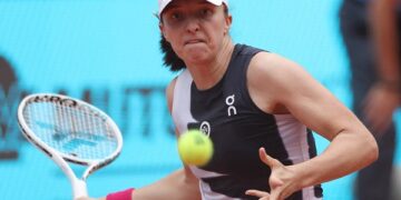 Swiatek, Alcaraz advance at Madrid Open