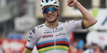 Evenepoel and Roglic set for Giro d’Italia duel