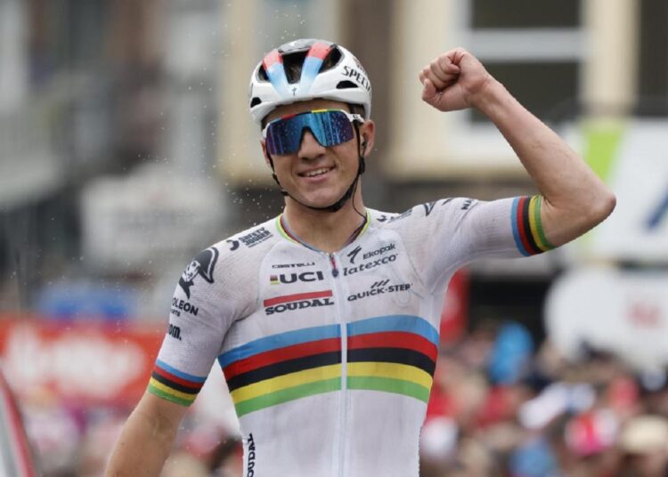 Evenepoel and Roglic set for Giro d'Italia duel 1 - Egyptian Gazette Remco Evenepoel