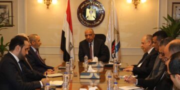 Egypt, Bahrain discuss investments in Aluminum industry