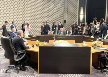 Shoukry participates in meeting of FMs of Egypt, Jordan, Arabia, Iraq, Syria in Amman