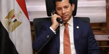 Sobhy makes phone conversation with Egyptian diplomat in Tunis