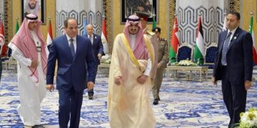Sisi arrives in Jeddah partake in AL council summit