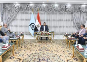 State min. of military production inspects Military Factory 200