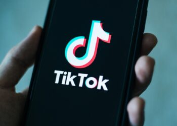 TikTok will let users generate profile pictures with AI