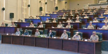 Sisi meets top army brass at Strategic Command HQ