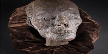 Two artefacts auctioned in UK coming on Egypt radar screen 1 - Egyptian Gazette