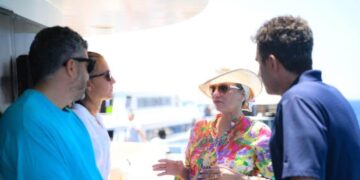 Environment Min. announces launching study of sharks’ behavior in Red Sea