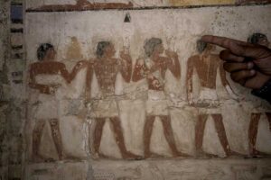 'Recent Saqqara discovery is not the last' 3 - Egyptian Gazette
