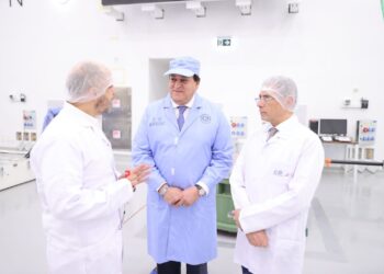 Health min. meets ESA head