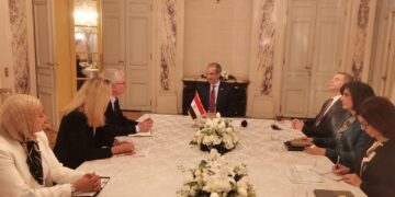 Communications min., Atos officials discuss boosting investments in Egypt