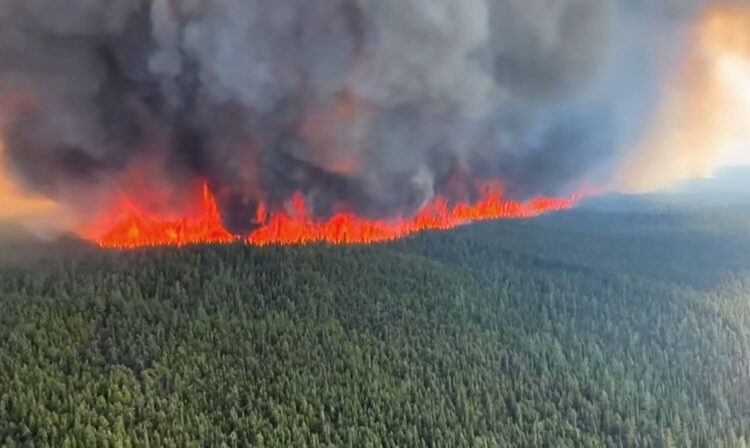 Fires intensify in Canada, could last ‘all summer’ 1 - Egyptian Gazette