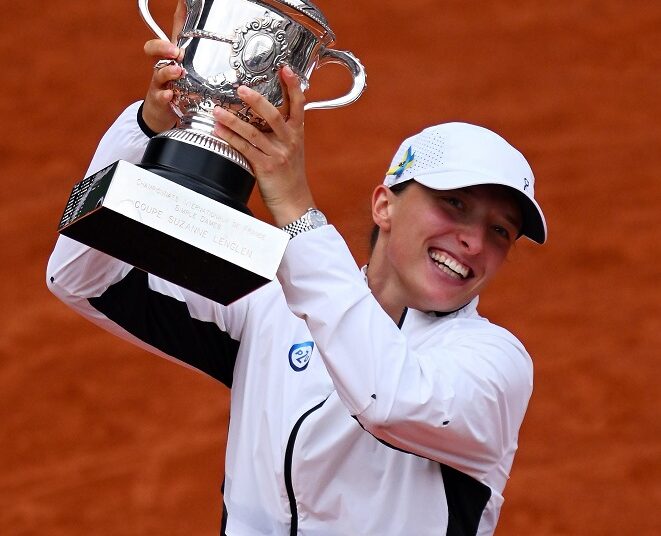 Iga Swiatek digs deep to overcome Karolina Muchova in thrilling French Open final.