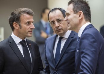 EU leaders resume migration talks