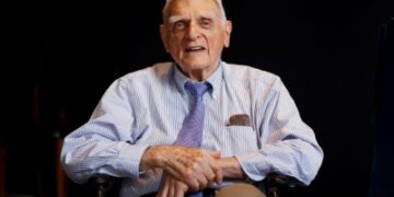 Nobel-winning lithium battery inventor John Goodenough dies at 100