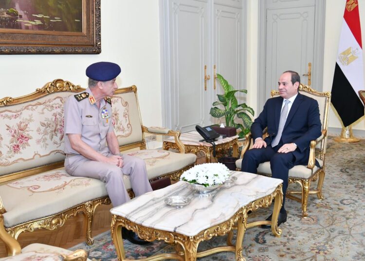 Sisi receives defense minister 1 - Egyptian Gazette