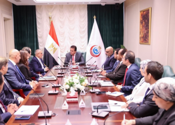 Health min., Abbott company probe boosting cooperation