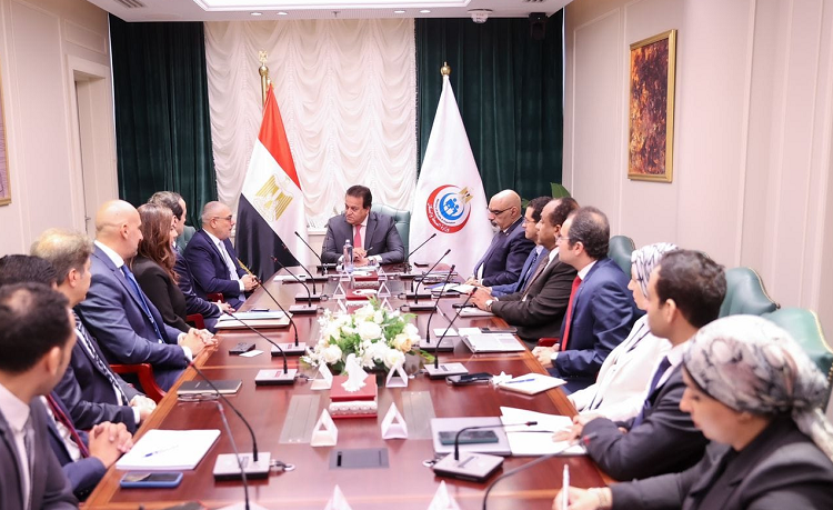 Health min., Abbott company probe boosting cooperation 1 - Egyptian Gazette