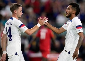 US routs St. Kitts and Nevis in Gold Cup