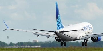 United flight to Amsterdam reportedly diverted to Chicago over meal choice 1 - Egyptian Gazette United flight to Amsterdam reportedly diverted to Chicago over meal choice