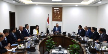 Madbouli discusses packages of incentives to attract more investments