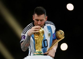 Messi mulls international retirement, but not quite yet