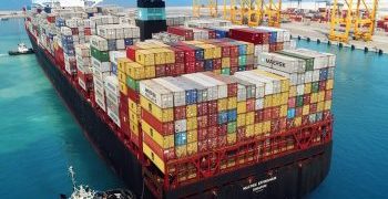 74,000 tons of goods handled at Red Sea ports