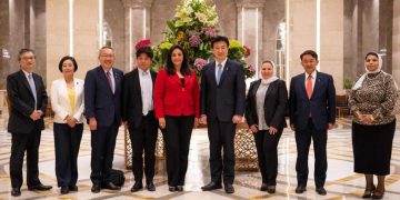 Deputy tourism minister meets delegation of Japanese par’lt