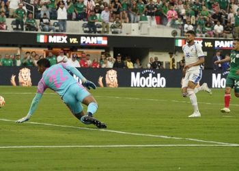 Mexico lifts CONCACAF Gold Cup