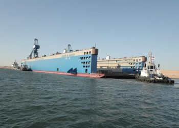 ‘Fakhr Al-Kanah’ floating dock arrives with payload of 35,000 tons to join Port Said Shipyard