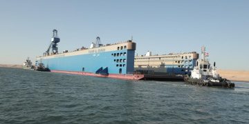 ‘Fakhr Al-Kanah’ floating dock arrives with payload of 35,000 tons to join Port Said Shipyard